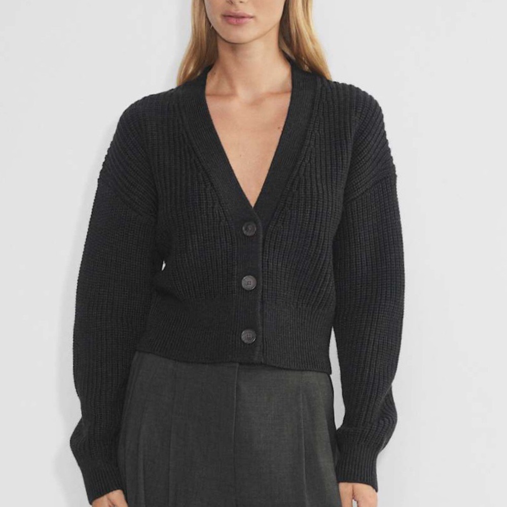 Aritzia Babaton Black V Neck Italian Wool Crop Cardigan Sz XXS